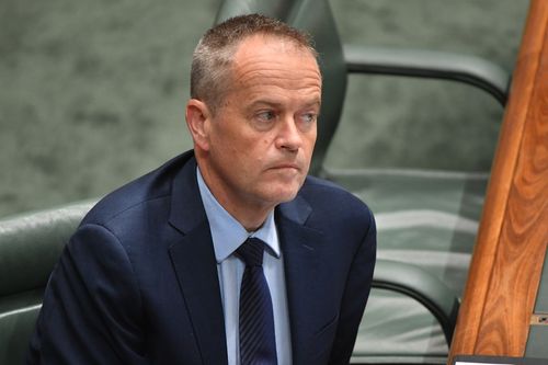 Bill Shorten reportedly told businessman and environmentalist Geoff Cousins that he could revoke the Adani licence if Labor wins government. (AAP)