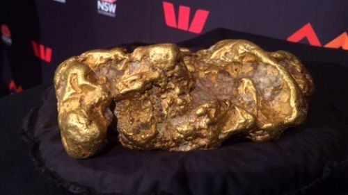 Gold nugget worth $3.7 million used in cricket games by NSW Treasury