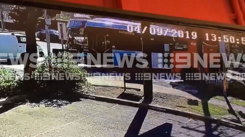 Truck hits bus in Punchbowl