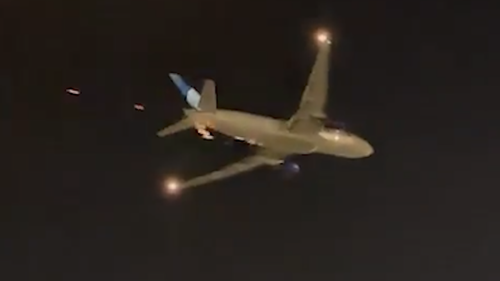 Sparks were filmed streaming from United Airlines flight UA149 EWR-GRU. 