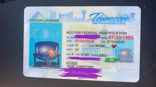 Office mix-up leaves picture of empty chair on woman's driver's licence