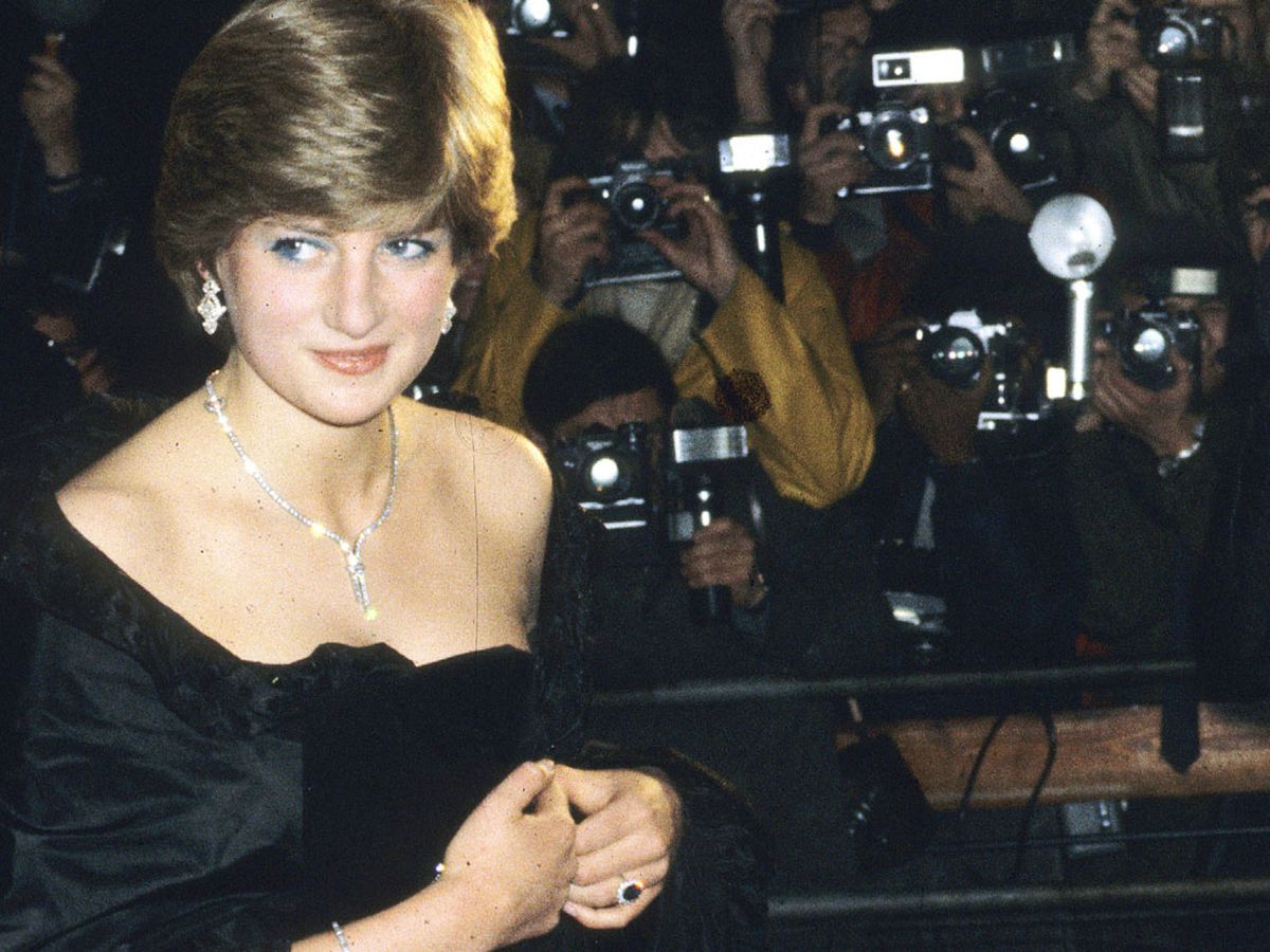 CoutureAndRoyals on X: The bag, black in color, was presented to the  former Lady Diana at the inauguration of the Cézanne exhibition at the  Grand Palais. Diana loved it and from than