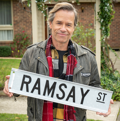 Guy Pearce returns to Ramsay St for Neighbours finale, 2022.