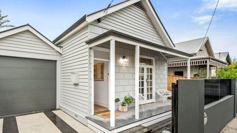 Property prices Elsternwick house for sale 