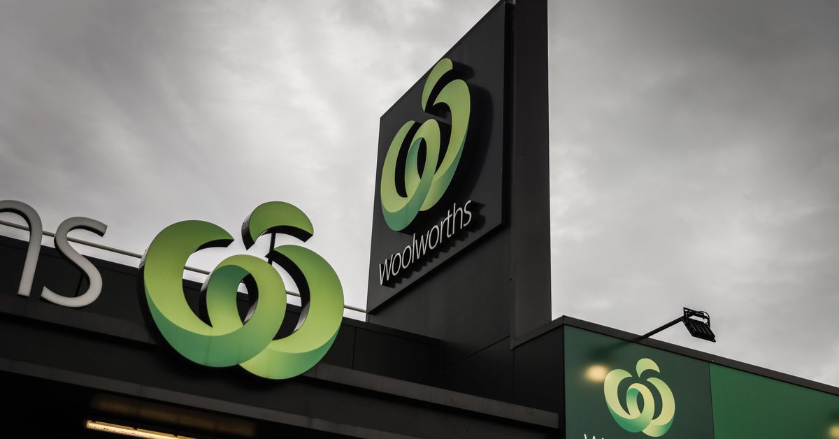 Woolies denies deception after 'subtle magic' discount accusation