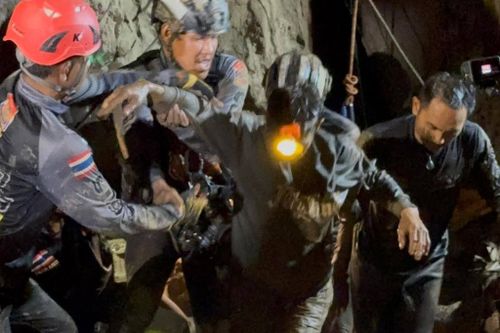 Cave rescue in Laos