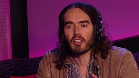 Who’s the sleaziest? Russell Brand gets mad when compared to Katy’s new man John Mayer