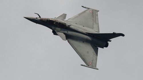 Fransa'nın Dassault savaş uçakları nükleer silah taşımak için kullanılıyor.