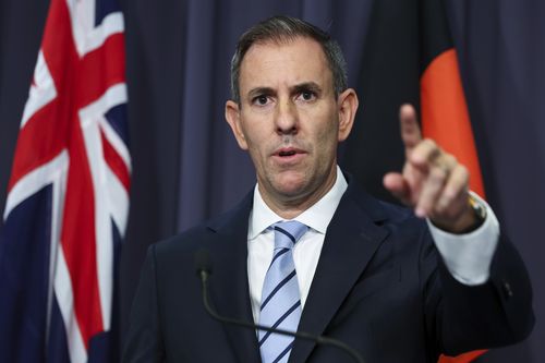 Il tesoriere Dr. Jim Chalmers durante una conferenza stampa martedì 17 marzo 2026 presso il Parlamento di Canberra. Fedpol Foto: Alex Ellinghausen