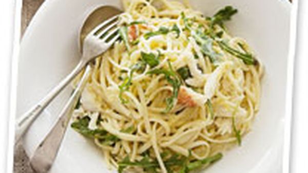 Linguine with crab and lemon