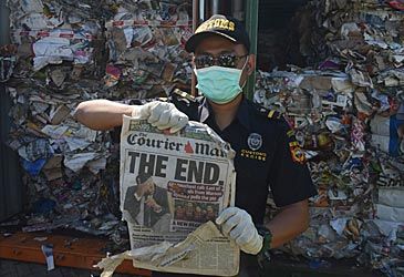 Which nation is returning eight containers of contaminated recycling to Australia?