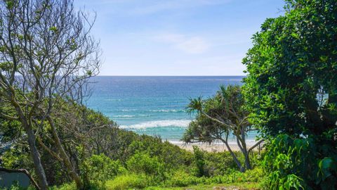 ﻿26 Park Crescent, Sunshine Beach, Queensland waterfront land vacant block beach 