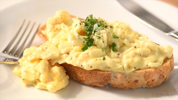 Scrambled Eggs: How to make them Creamier. - Fork and Twist