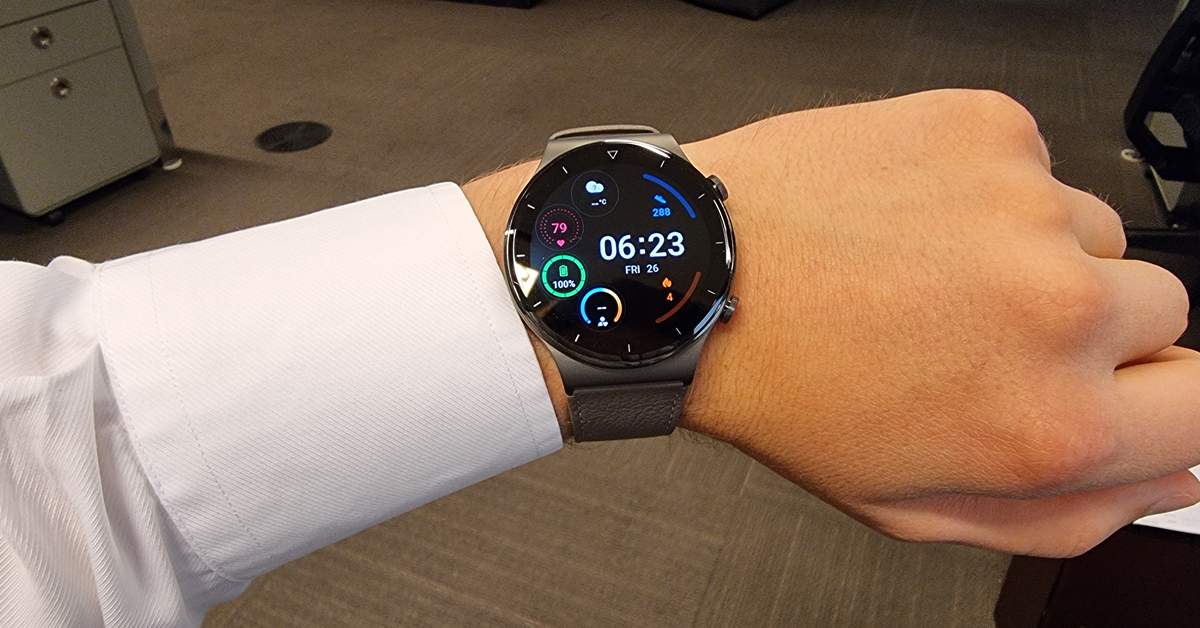 Huawei watch 2 pro. Huawei watch gt 2 Pro. Часы Хуавей gt2 Pro обзор. Huawei watch gt 2 Pro на женской руке. Huawei watch gt 2 Pro на руке.