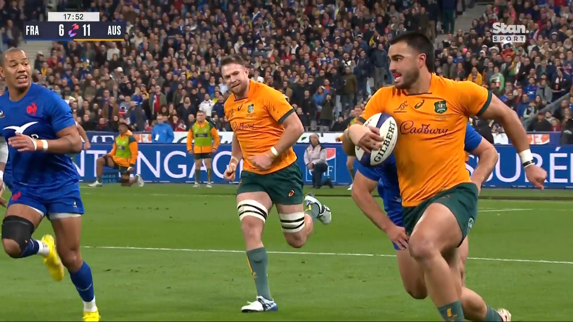 Wallabies run the length of the field in 'try from the end of the Earth'