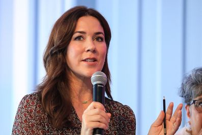 Princess Mary poses for selfies in Kenya during UN population summit