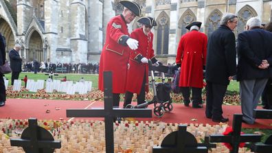Prince Harry Meghan Markle open Fields of Remembrace at Westminster Abbey 4