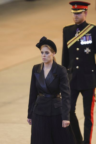 Princess Beatrice of York and Prince Harry hold a vigil in honour of Queen Elizabeth