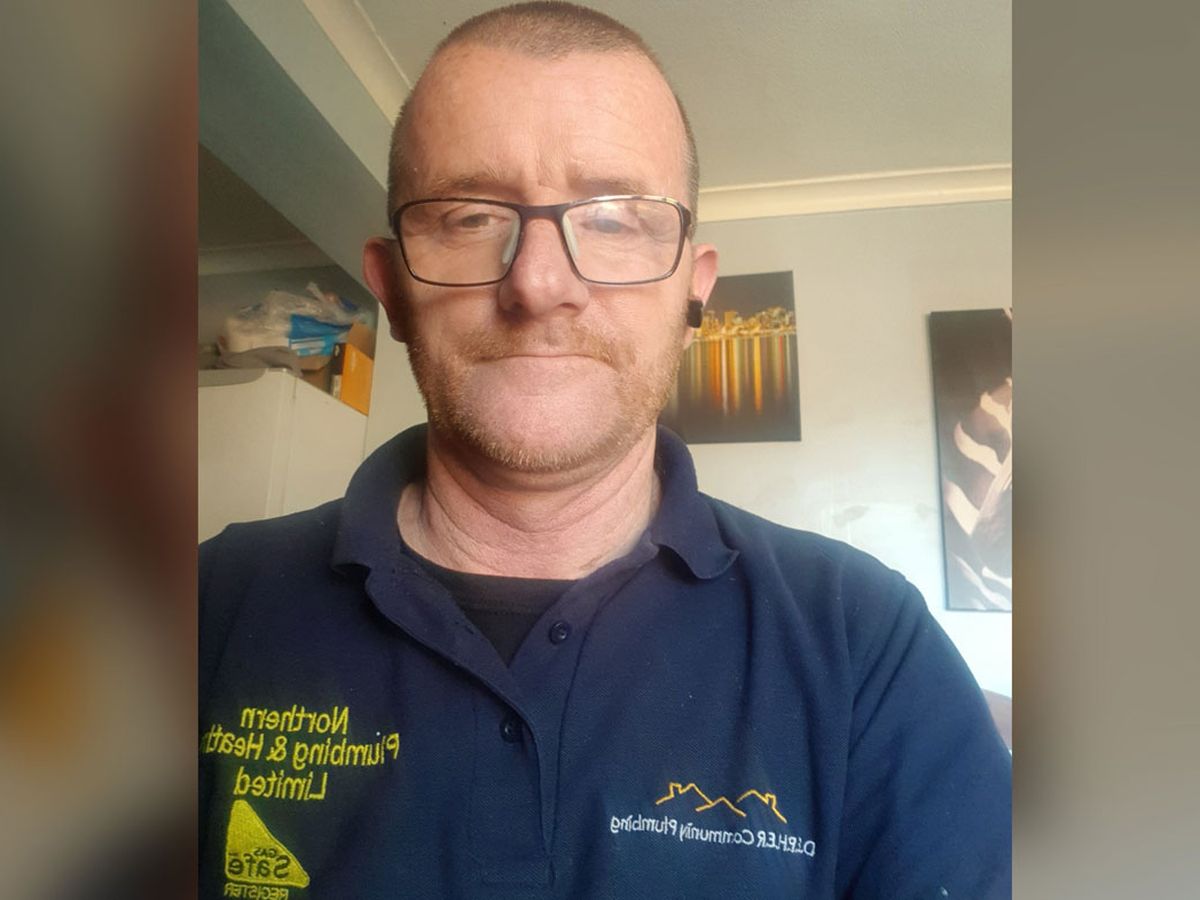 Plumber charges terminally ill 91-year-old nothing for his services - 9Honey