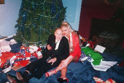 <p>Age gap: 63 years</p><p>The Cadillac of cradle snatchers, Anna Nicole was married to 89-year-old tycoon John Howard for a whole year before his death.</p><p>Thus began Anna Nicole's battle to receive her inheritance. But she died before she ever got her hands on the full sum. </p>