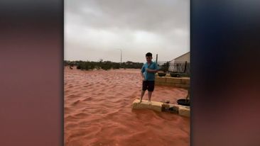 Cyclone Narelle smashes WA coast as it makes landfall in third state