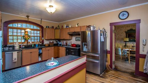 The property has undergone a number of renovations, including the kitchen.