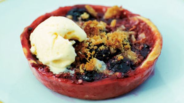 Cherry pies with coconut topping