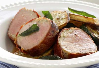 Recipe: <a href="/recipes/ipork/8336398/mini-pork-roast" target="_top">Mini pork roast (25 minutes)</a>