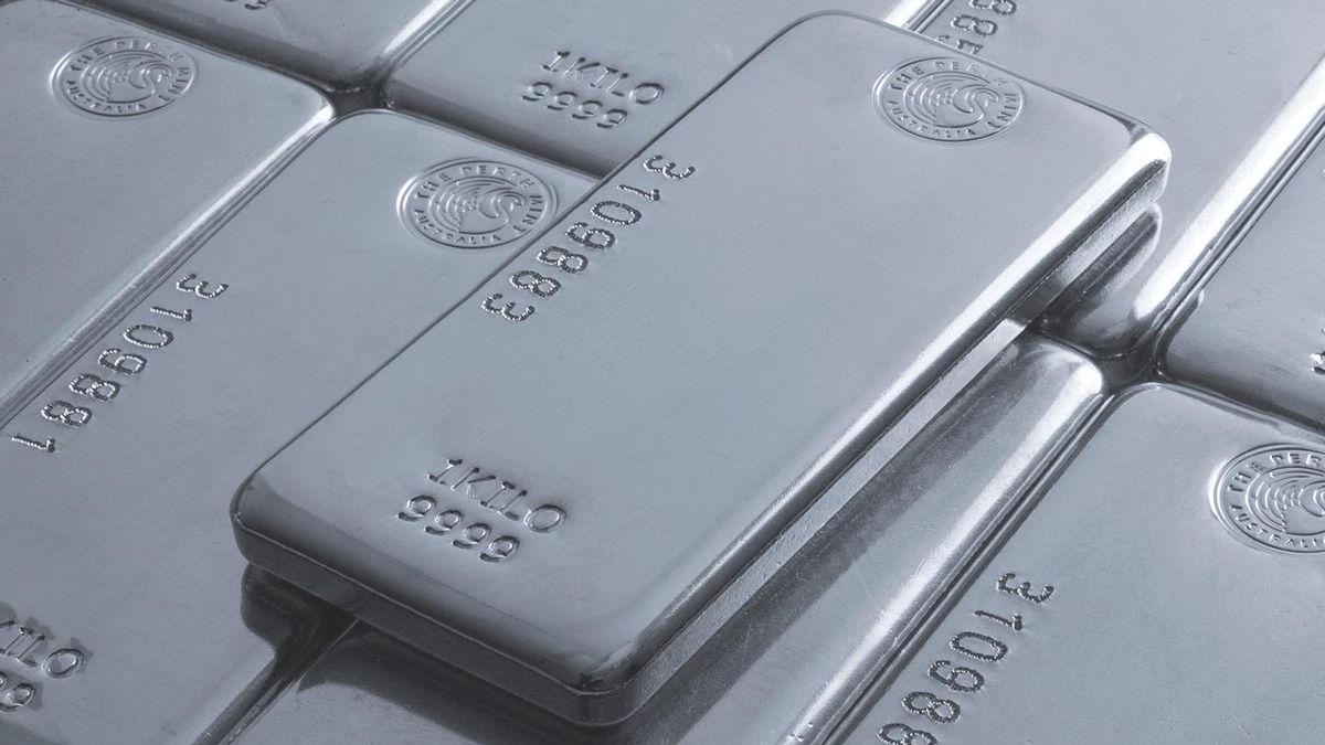 Reddit investors go after silver, prompting massive price jump