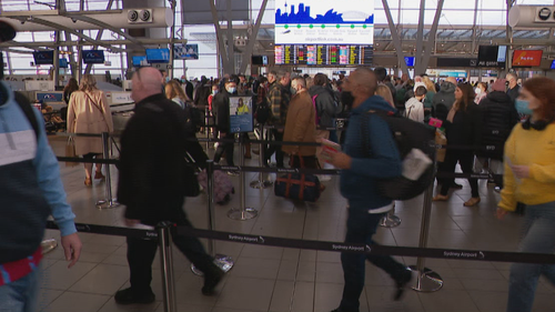 Sydney Airport staff shortages due to the recent COVID-19 outbreak are expected to cause havoc as school holidays come to an end. 