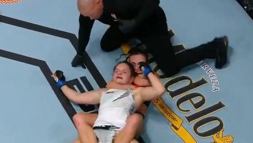 UFC news | Casey O&#39;Neill chokes unconscious Lara Procopio in Las Vegas  Fight Night