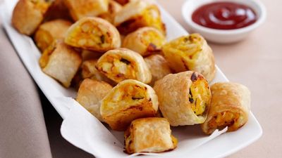 <a href="http://kitchen.nine.com.au/2017/02/02/15/01/fork-free-dinner-recipes-the-kids-will-approve-of" target="_top">Chicken sausage rolls</a><br>
<br>
<a href="http://kitchen.nine.com.au/2017/02/02/15/01/fork-free-dinner-recipes-the-kids-will-approve-of" target="_top">More fork-free dinner recipes</a>