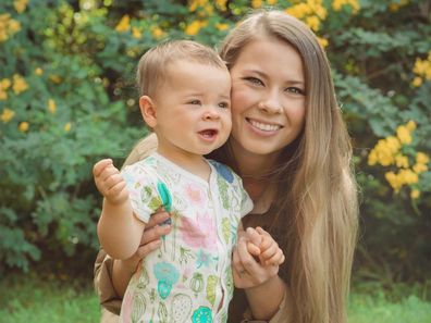 Bindi Irwin with daughter Grace.