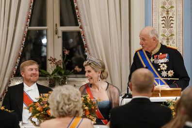 Oslo 20211109. King Willem-Alexander, Queen Maxima of the Netherlands, King Harald of Norway during a gala dinner at the Palace during the first day of the state visit from the Netherlands. Photo: Terje Pedersen / NTB