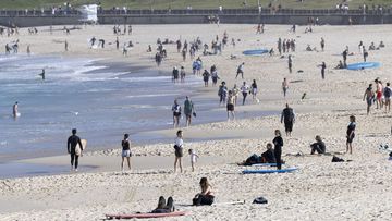 Bondi beach crowds in Sydney during lockdown.