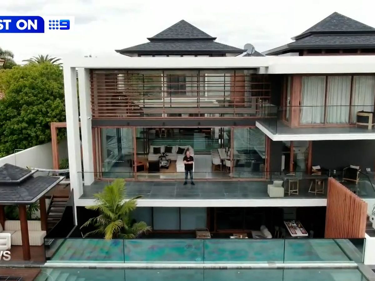 Queensland News Gold Coast Man Makes A Fortune Collecting Shopping Trolleys
