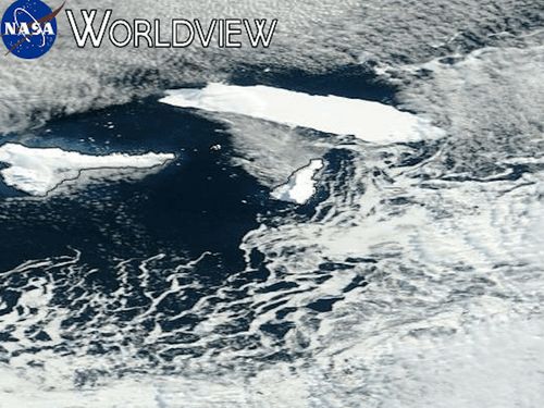 Un iceberg chocó y rebotó en la isla Clarence, cerca de la Antártida.