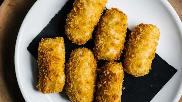 Salt cod croquette