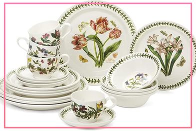 9PR: Dinner sets