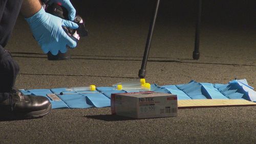 Vários tiros foram disparados contra uma Mercedes em Chester Hill ontem à noite.