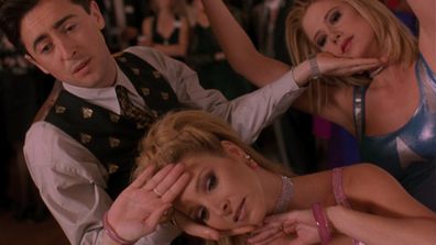 Alan Cumming, Lisa Kudrow and Mira Sorvino's iconic dance scene in Romy and Michele's High School Reunion.