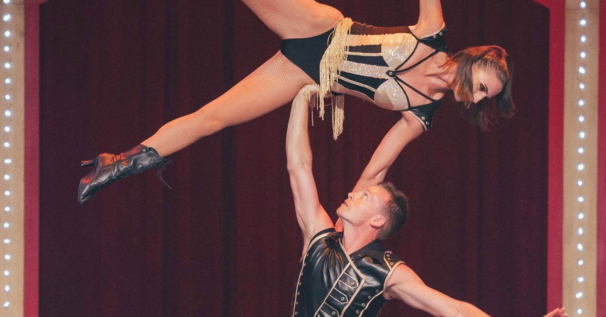 What it's like being an acrobatic juggler on a cruise ship