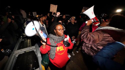 Avant même la sortie de la vidéo, Memphis a éclaté en protestations.