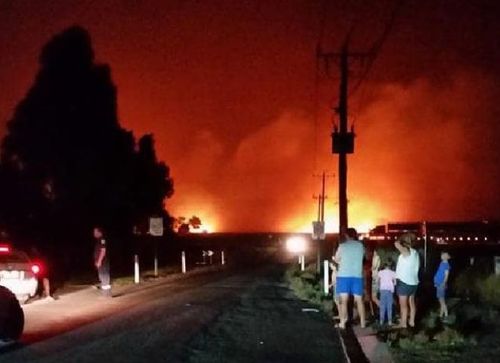 Victorian residents watched yesterday as an out-of-control bushfire continues to burn. (Facebook)