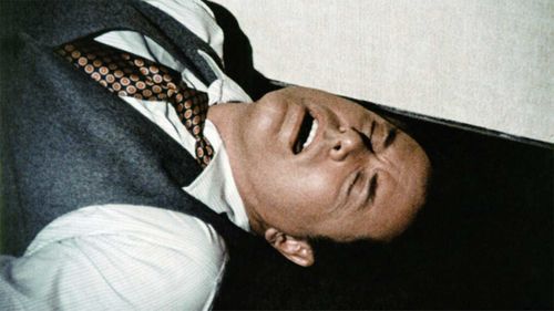 JR karakterinin vurulması, Hagman'ın sözleşme müzakereleri ile ilgiliydi.