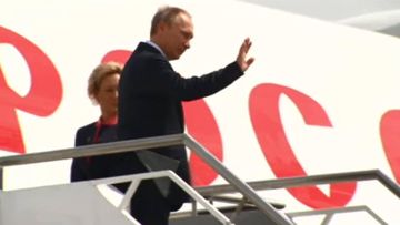 Vladimir Putin says goodbye to Brisbane. (9NEWS)