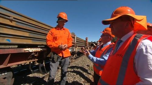 Barnaby Joyce was in Peak Hill today to launch the project, which he said would create 16,000 jobs. (9NEWS)