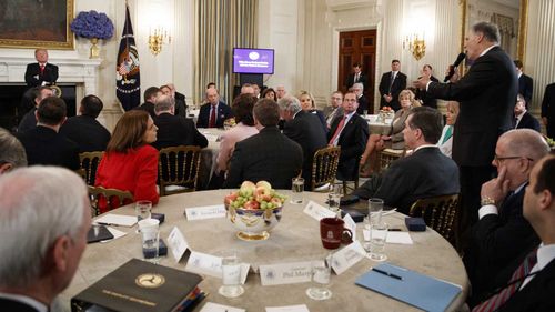 Governor Jay Inslee speaks to Donald Trump at a meeting at the White House. (AAP)