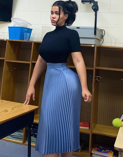 Teacher in the US defends herself against criticism over inappropriate outfits