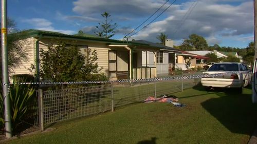 A man has been shot in the face at an Unanderra home. (9NEWS)